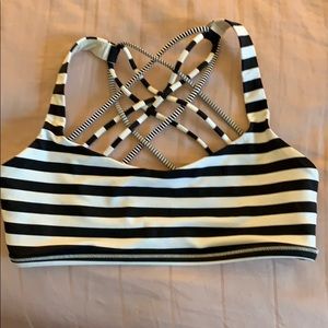 Lululemon sports bra